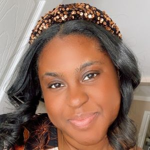 Meet your Posher, Dayna